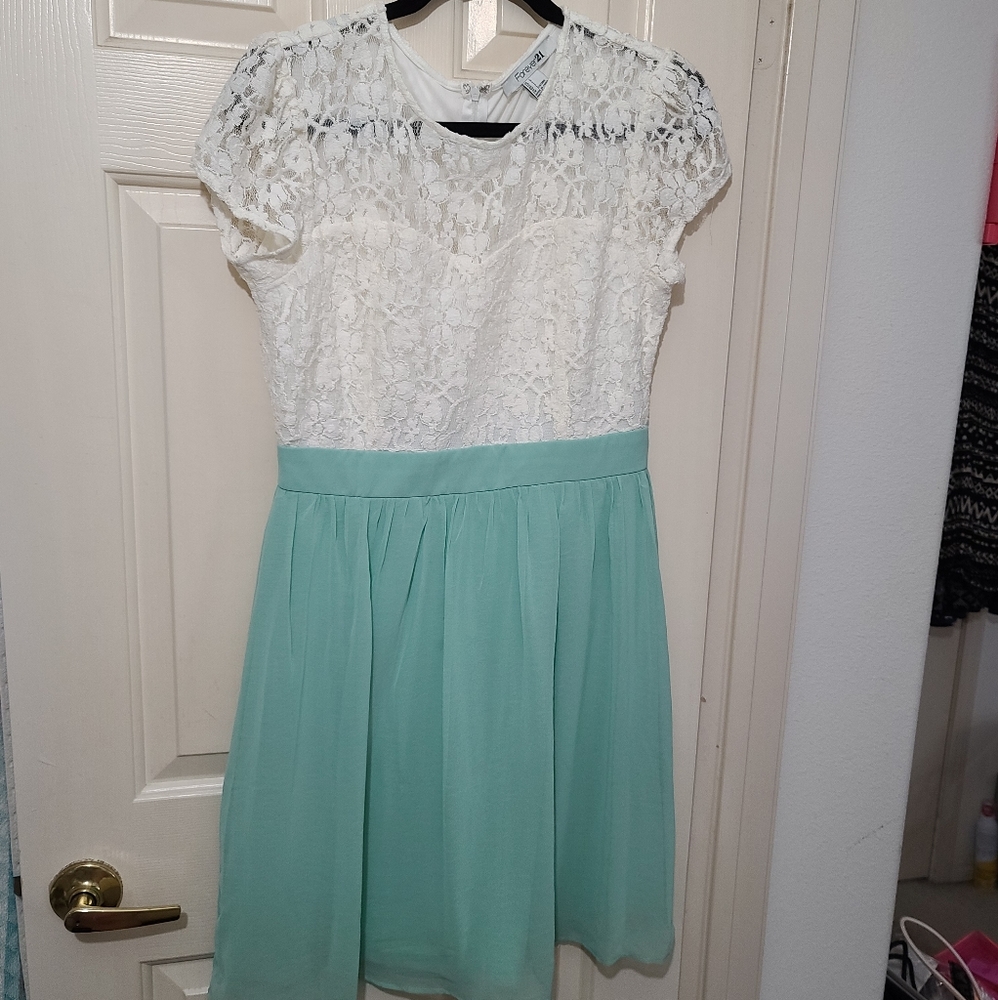 Forever 21 Floral Lace Dress
